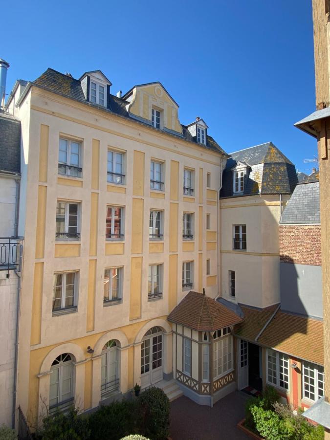 Le Petit Flaubert Lägenhet Trouville-sur-mer Exteriör bild